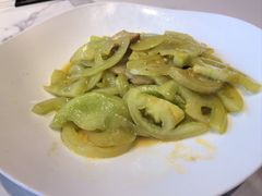 火腿炒青番茄子-五味堂·江浙土菜(月河特色店)
