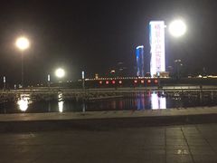 -东港音乐喷泉广场