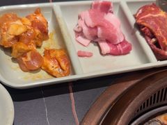 -梨花甄选自助烤肉(小寨原力场店)