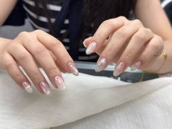 -芊屿芊浔美甲