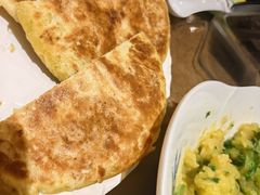 -东口码头·烧鸽子·鱼头泡饼·地方菜(金鹰悦城店)