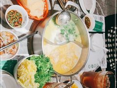 -禄婶鸡煲·打边炉