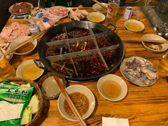 -岗上渣渣老火锅(两路口店)