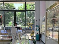 -世纪大明眼镜·蔡司战略授权店(汉街店)