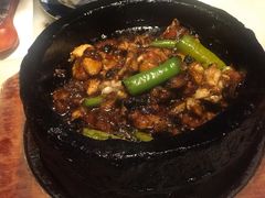 石锅杭椒牛蛙-桂满陇天书(南京德基旗舰店)