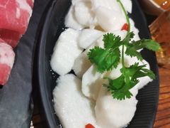 -老牌坊云南鱼豆花火锅(嵩山店)