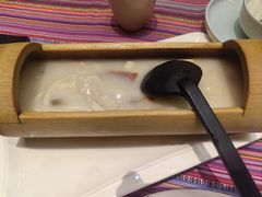 -香巴拉云南餐厅(华莱坞店)