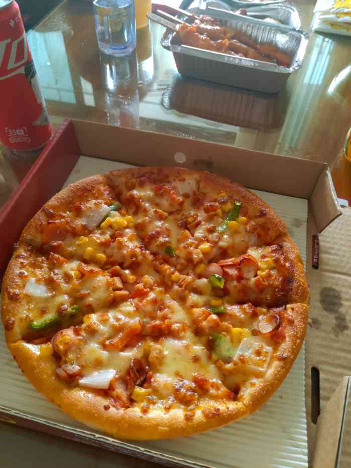 打分 吃十次披萨里面大概六七次都是尊宝吧~ 选择困难症的不二之选