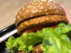 -The Habit Burger Grill 哈比特汉堡(复兴soho店)