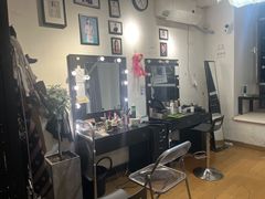 -红像馆连锁精致证件照职场照(中关村店)