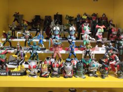 -16TOYS中古玩具铺(崇文门店)