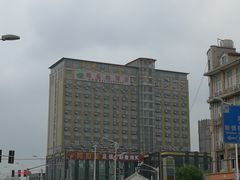 -维也纳酒店(上海虹桥枢纽松江新桥店)