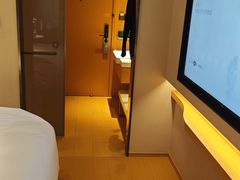 -全季酒店(深圳会展中心岗厦地铁站店)