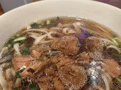 -矮子粉店1985·长沙米粉(湘春路店)