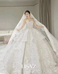 -Renee芮亦婚纱(原丽莎)
