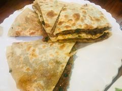 -溢心园香河肉饼总店