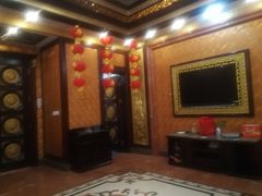 -皇宫大酒店