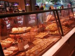 面包甜点陈列柜-巴黎贝甜(大宁国际商业广场店)