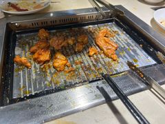 -爱客得牛排海鲜烤肉·火锅自助(春熙路黑金好店)