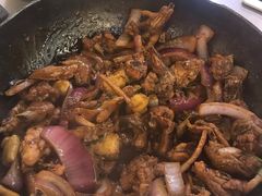 -胡须佬鸡煲四季火锅店(石厦西村直营店)