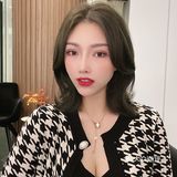 脸型是偏曲线型，中间量感