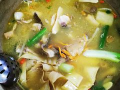 -七采菌园·石锅鱼野生菌火锅(环城北路店)