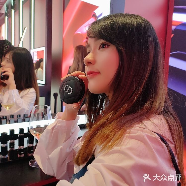 dior派对猜我遇到了谁？