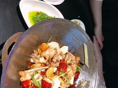 -西街夜油条·麻团包乌饭