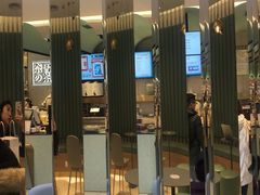 -奈雪的茶(亨特国际广场店)