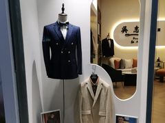 -吴志坚洋服店(贵都邻里中心店)