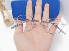 -罗伯特眼镜·蔡司官方授权(罗湖国贸店)