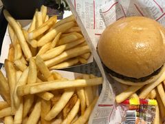 -The Habit Burger Grill 哈比特汉堡(爱琴海店)
