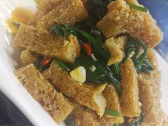 -乡村馕坑肉·烧烤·新疆菜·本地人更爱吃(阿勒泰首店)