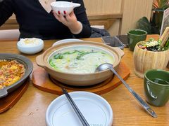 -云海肴·汽锅鸡·云南菜(天山百盛优客店)