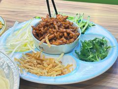 -合合春饼·酱骨·东北菜(潘家园店)