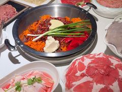 -茅草房·河畔园林火锅