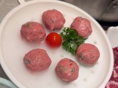 嘎嘣脆的牛肉丸拼虾滑-俏牛哥鲜牛肉牛肆馆(重庆天地店)
