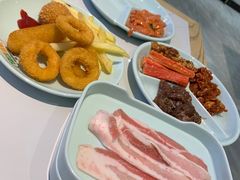 -绿岛港轩海鲜烤肉涮锅自助餐厅