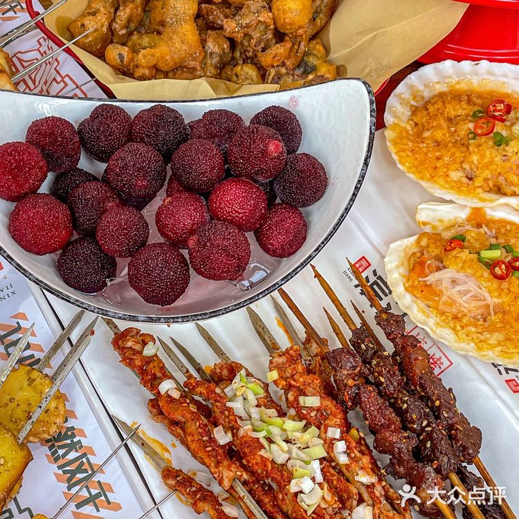 对不起钱钱💰天津这家烧烤的甜品我非吃不可！