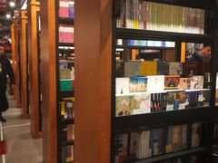 -西西弗书店&矢量咖啡(凯德晶萃广场店)