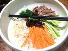 鸡丝凉米线-云海肴·汽锅鸡·云南菜(美罗城店)