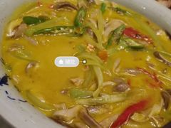 -阿瓦山寨·湘菜现炒·剁椒鱼头王(咸阳总店)