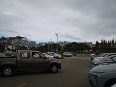 -新场古镇-停车场