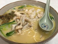 -明呈黄鱼面馆(斜土路店)