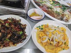 -丹水桥地锅鱼·翘嘴鲌·地方特色全鱼宴(丹江口大坝店)