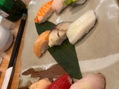 彩虹手握寿司拼盘-Hatsune隐泉日式料理(SKP店)