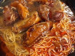 柱侯牛筋-亞婆井·劲抽面食(铂顿城店)