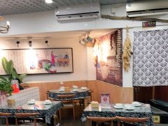 大堂-八两八金·莱芜特色炒鸡(市南漳浦路店)
