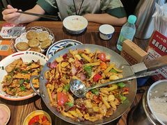 -富正毅三下锅·湘西韵味(天门山索道店)
