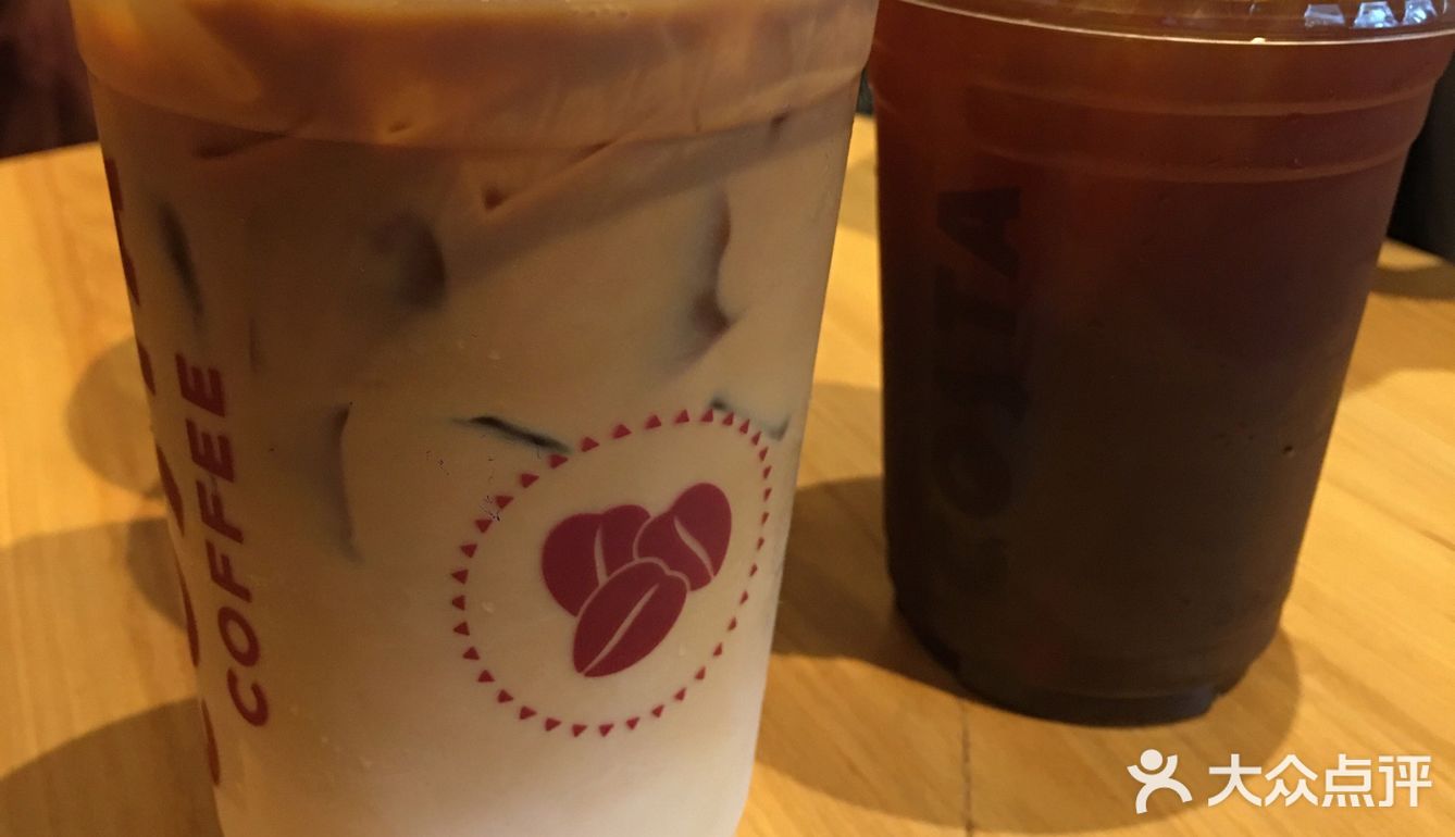 喜欢喝costa的拿铁☕️因为牛奶和咖啡的分层真的好看